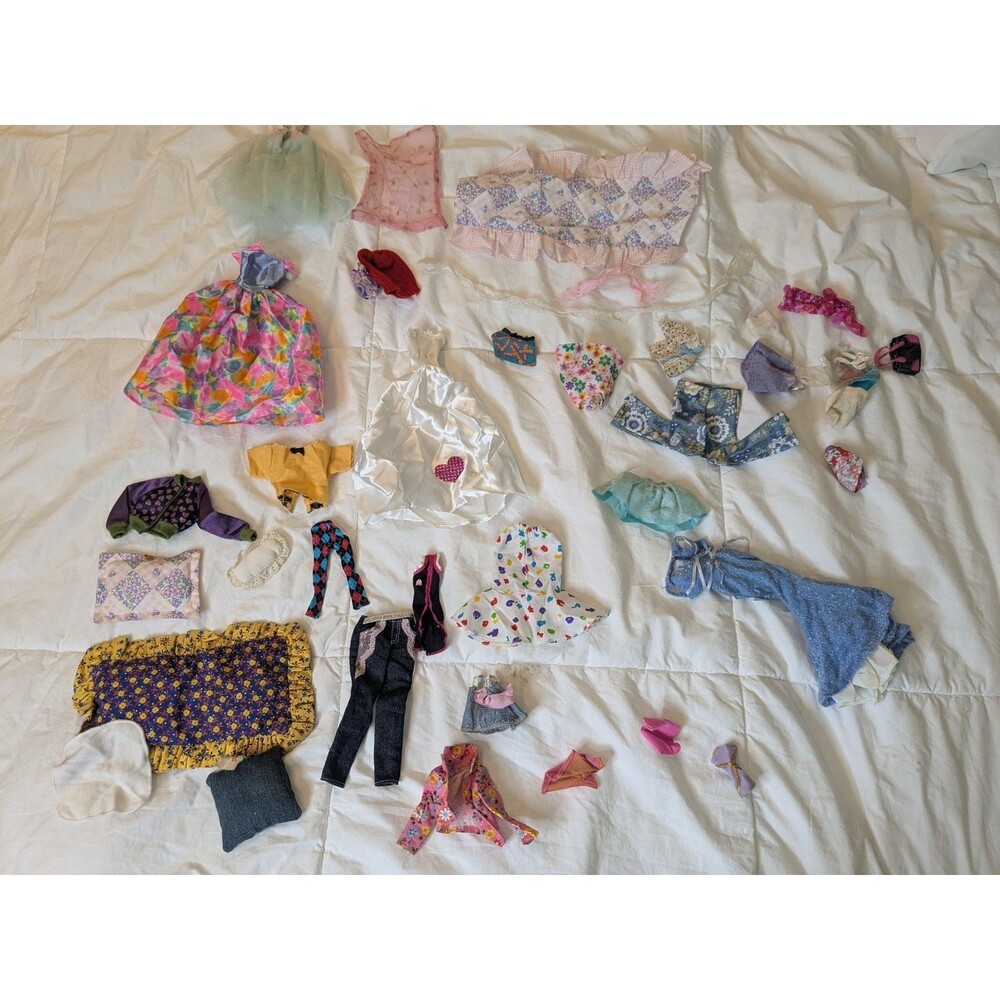 Mattel Barbie Vintage Clothing Lot 30 Pieces Mixed Lot